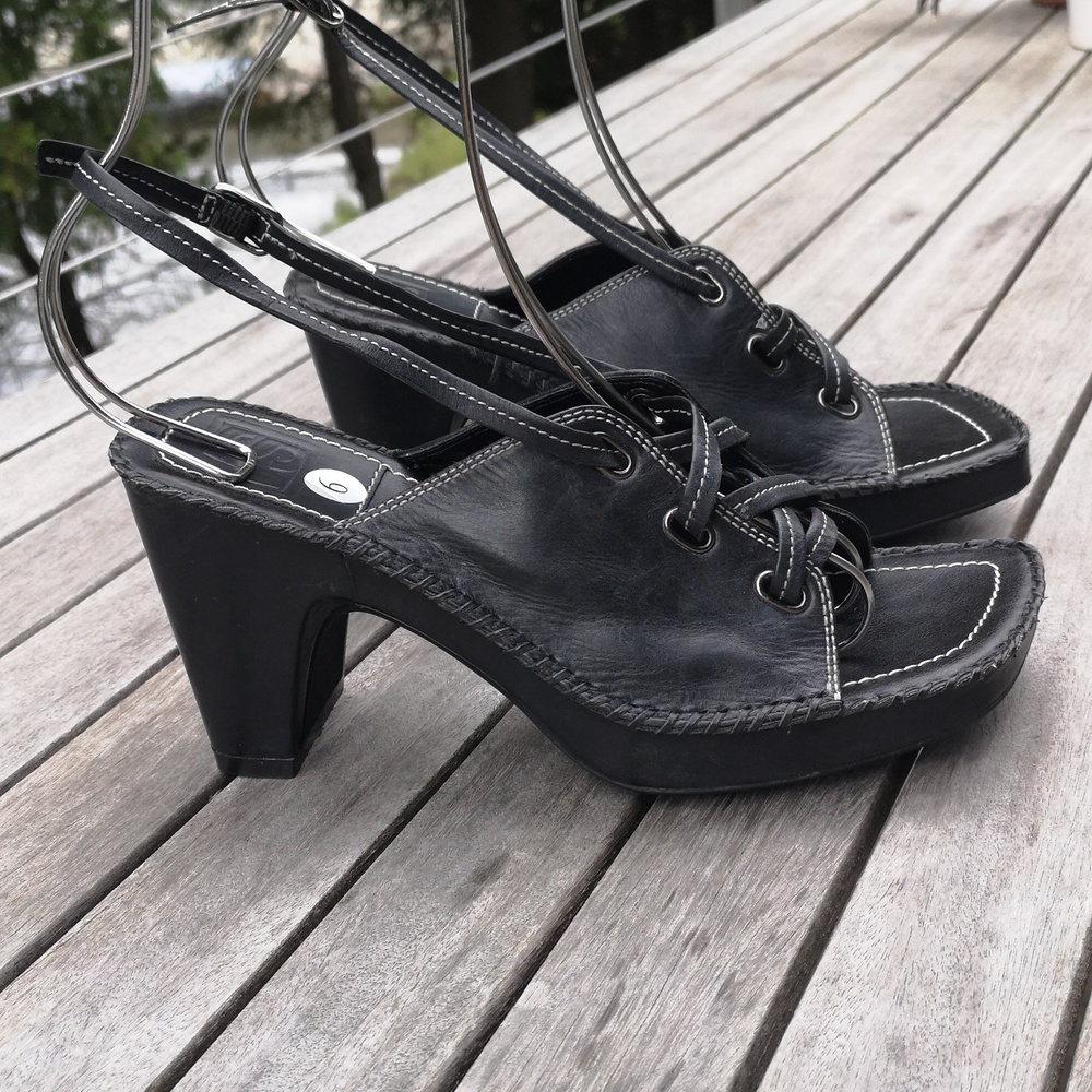VS 'Marci' leather heeled sandals
